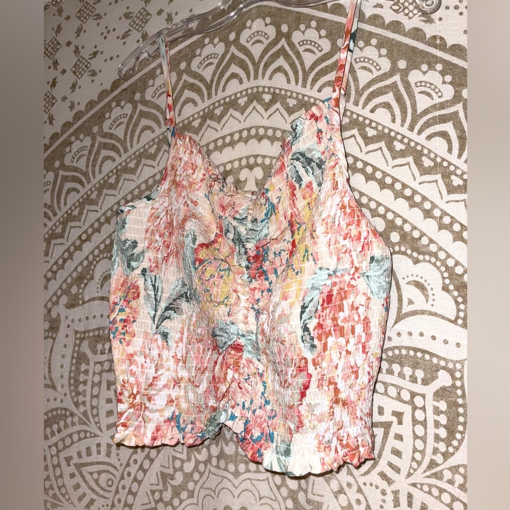 NWT "O'NEILL" LADIES ADJUSTABLE FLORAL SMOCKED TANK TOP, SIZE MEDIUM - Picture 4 of 5